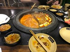 -唇辣号重庆老火锅(石担路店)