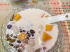 -广信牛奶甜品世家(台东店)