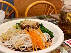 滇味凉米线-呐咪傣园·云南菜(石厦店)