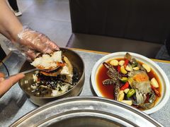 -草家酱蟹炭火烤肉店(珲春南路二店)