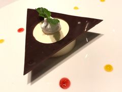 -GreyWhale灰鲸餐厅(武汉国际广场店)