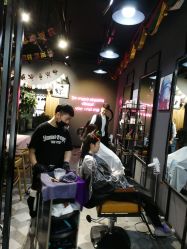 -MOVAN  HAIR莫凡匠人发型屋