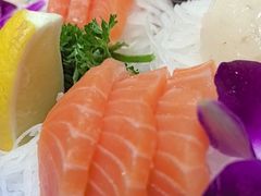 -青瓦餐厅·生鱼片·韩园烤肉(西塔店)