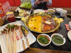 -永發發串串火锅馆·烧烤·大排档(传媒大学店)