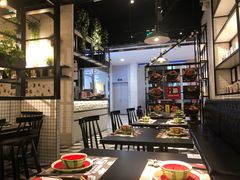 -8锅臭臭锅·正宗台湾小火锅(中心五路店)