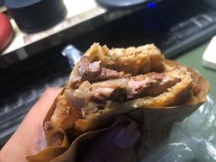 烧饼夹肘子肉-昌顺马记小吃店(昌盛园店)