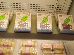 面包甜点陈列柜-好利来(十里河店)