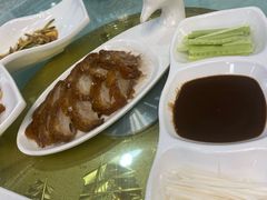 -六和聚传统烤鸭.天津菜(和平店)