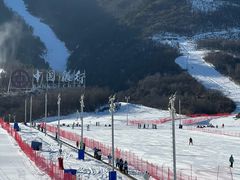 -鳌山滑雪度假区