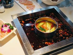 -二荆条·蜀鲜汇城市森林火锅