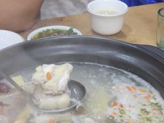 -濠轩阁特色生蚝火锅(水湾路店)