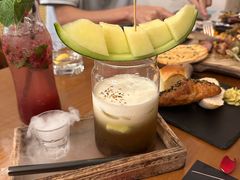 -Mark&Mars Restaurant