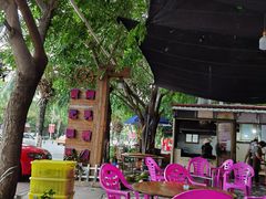 -黄记四更烤乳猪店