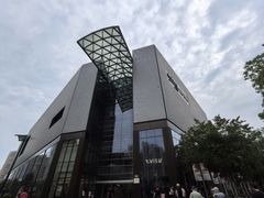 -LuOne凯德晶萃广场(徐家汇路店)
