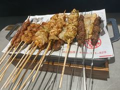 -丽伟的串·烧烤·砂锅(季景天地店)