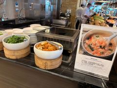 -圣丰索菲特·2 On 988 Café 自助餐厅