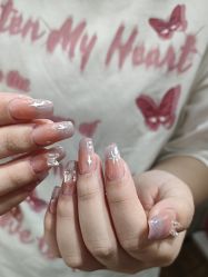 -尤米一站式美甲美睫