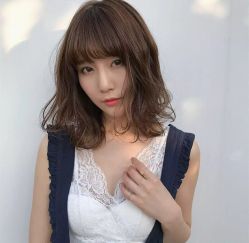 -变画·发型STUDIO
