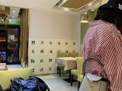-丽丽三鲜螺蛳粉(田林路店)