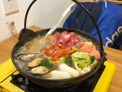 泰式火锅-About Bistro關於·泰式家庭料理