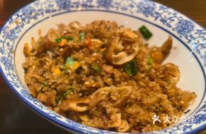 Spicy Chili Stir-fried Intestines