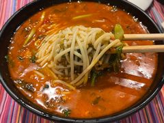 酸辣米线-香巴拉云南餐厅(华莱坞店)