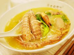 虾蛄汤面-十面欢腾·海鲜面·台式Bistro(长乐路店)