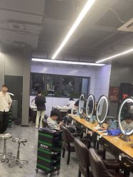 -藤野造型烫发染发