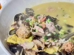 肉丸鱿鱼木耳小笋-湘村小灶·地道长沙菜·本地人优选(万家丽路店)