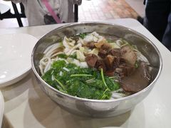 -花溪王记牛肉粉(四季花溪商场店)