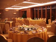 -杭州海华满陇度假酒店