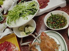 -四囍码头海鲜烧烤自助火锅(外滩南京东路悦荟广场店)