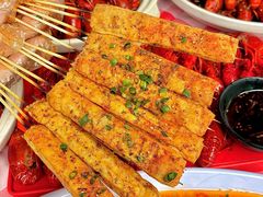 -肥小宝·金牌油焖大虾(襄阳龙虾地标店)