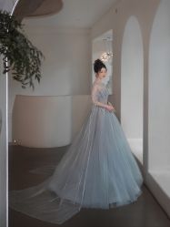-艾米丽婚纱礼服