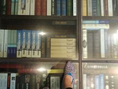 -钟书阁(松江泰晤士小镇店)