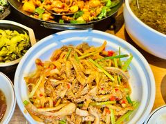 -聚鑫朋酸菜肥肠(九龙仓店)