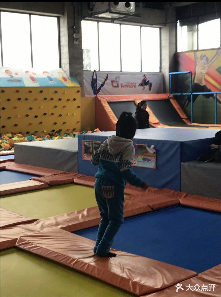 ap爱蹦哒口袋屋蹦床公园(米房店) - 马紫薰_4820的相册 - 温州亲子