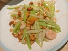 -小船渔村•大连菜•大连焖鱼(黄河路店)