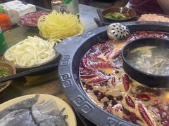 -黄潇洒老火锅(九眼桥宏济巷店)
