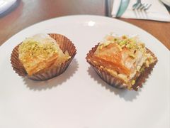蜜糖坚果千层酥-ELI FALAFEL Lebanese&Mediterranean黎巴嫩美食(富城路店)