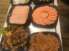 -赞酱川式烤肉(蜀都万达店)