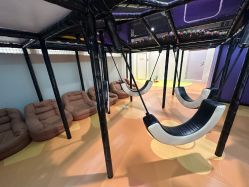 -哈尼兔家庭乐园(开发区万达店)