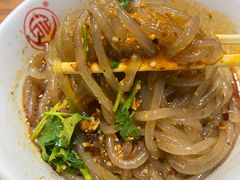 -万记麻辣烫国展总店