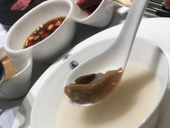 -红鼎豆捞·非遗鲍皇汤火锅(宝丰路店)