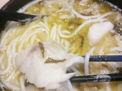 -灵芝妹子海鲜米线(凯德和平广场店)