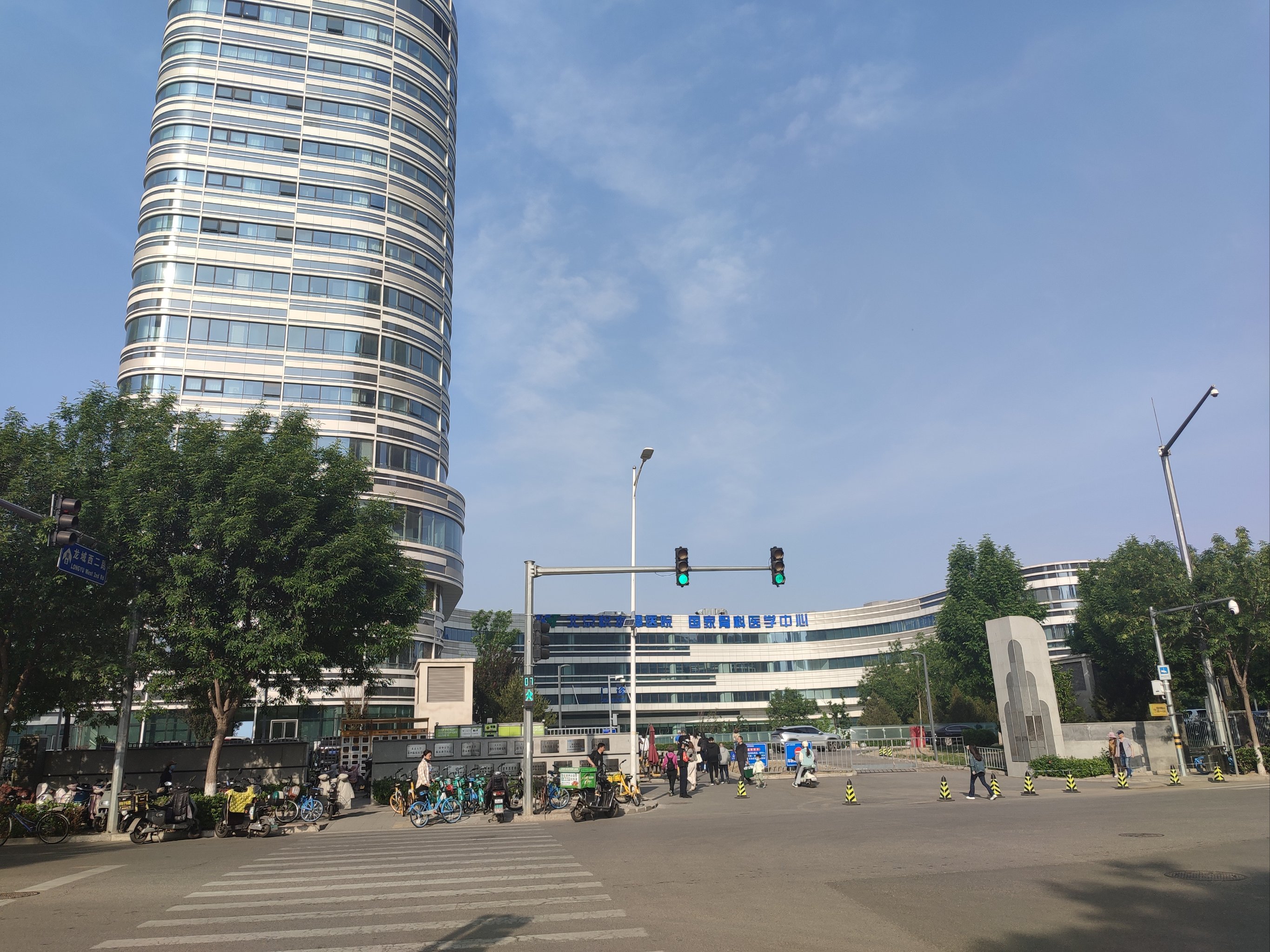 關于北京積水潭醫院、號販子聯系方式全天在門口隨時聯系的信息