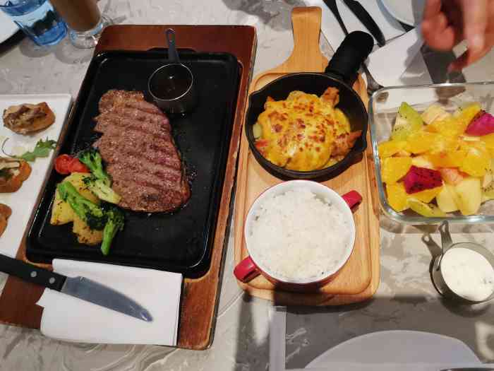 必胜客(华宇店)-"必胜客在重庆的第一家店,最开始我们去的时.