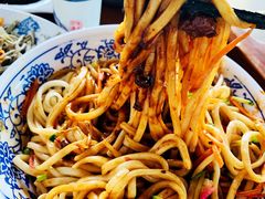 -亿诣蝎府炸酱面羊蝎子火锅(酷车小镇店)
