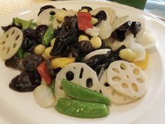 -巴扎美食·新疆菜·西域歌舞表演餐厅(新疆大厦店)