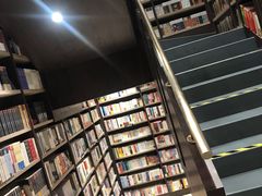 -钟书阁(群光广场店)